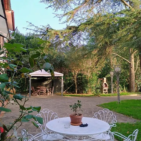 In Casa Pilar Con Piscina Capannori
